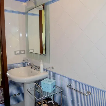 Ca La Grotta Ferienhaus Costamala