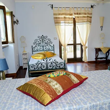 Ca La Grotta Ferienhaus *